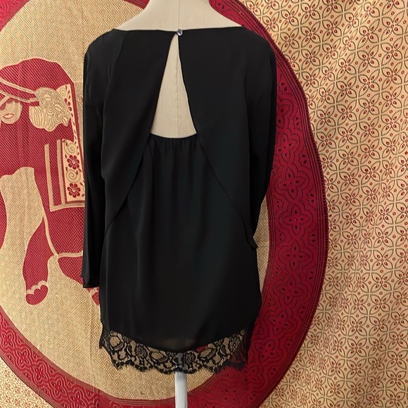 EUC black Skies are Blue 3/4 sleeve lace hem blouse - Picture 4 of 7